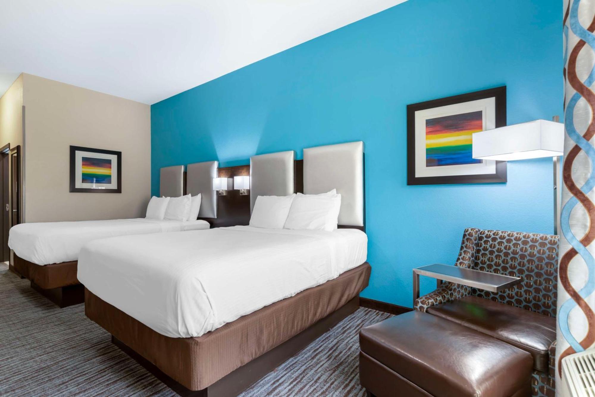 Best Western Plus Pleasanton Hotel Exterior photo